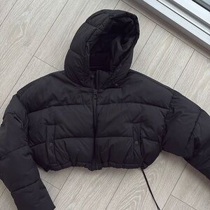 Good American black Cropped Puffer Jacket